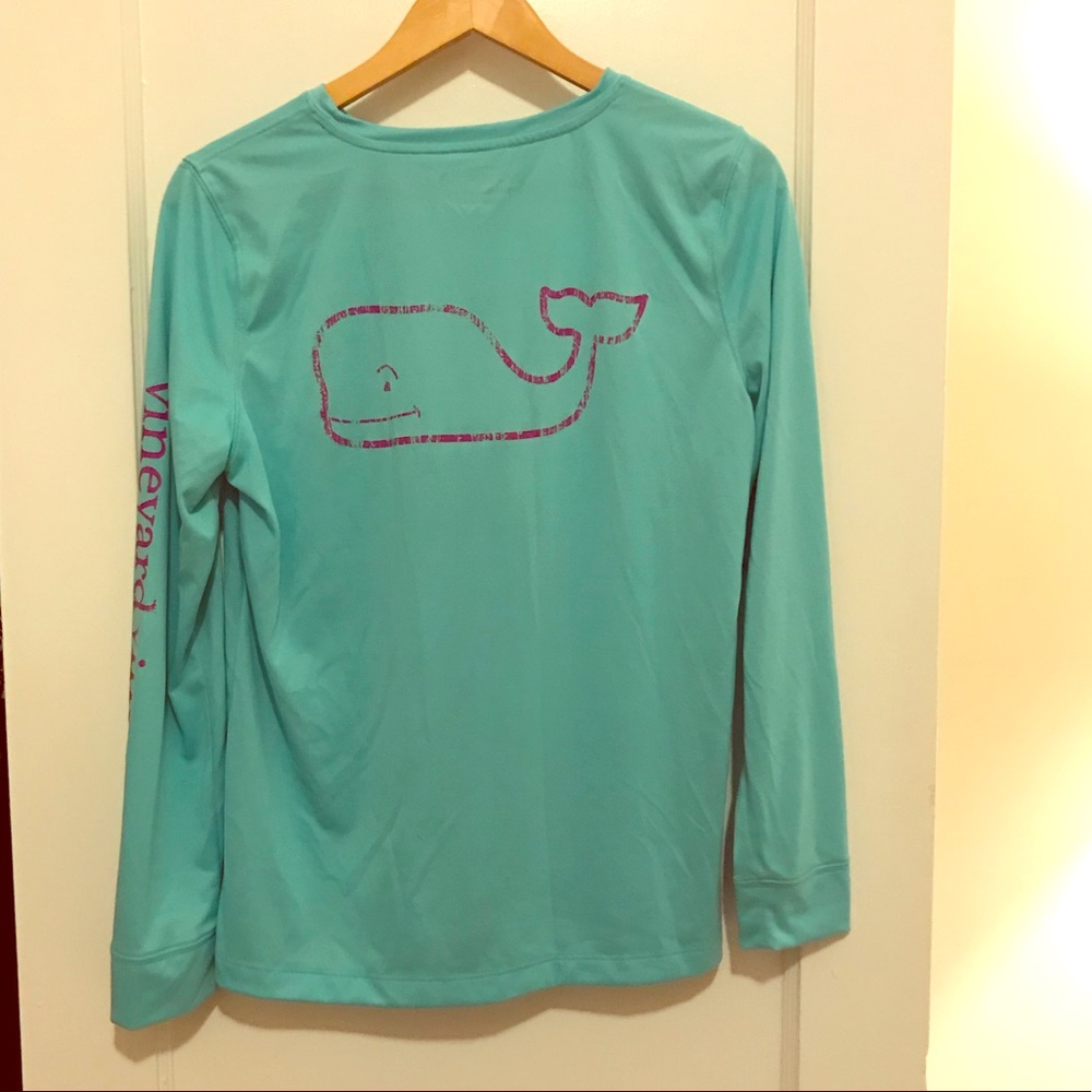 Vineyard Vines Vintage Whale Performance T